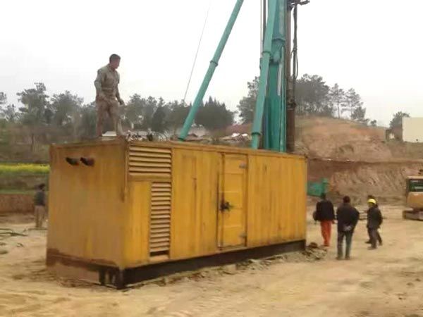 彭场镇如何判断水冷式机油散热器密封件是否需要更换?